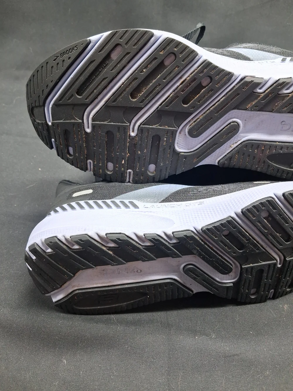 Brooks Launch GTS 9 Black And Purple  Women’s Athletic Running Shoes. Size 7